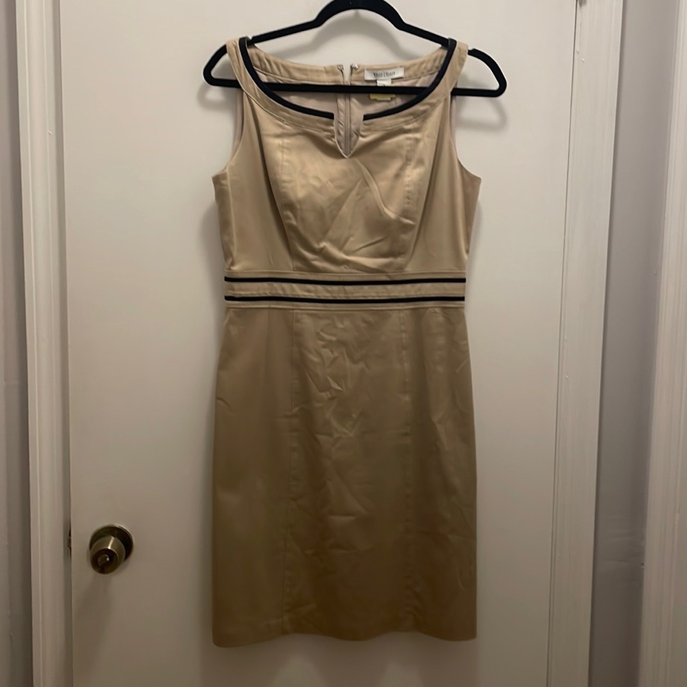 White House Black Market Khaki dress with black detail. Size 4. above knees